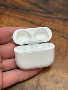 Apple AirPods 3 nahradne originalne nabijacie puzdro - 2