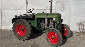 Traktor Škoda 30 - 2