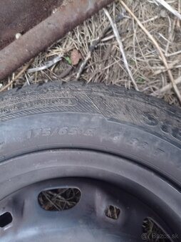 Predám pneumatiky 175/65 R14 - 2