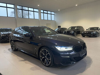 BMW Rad 5 Touring 530d Xdrive M-SPORT FACELIFT - 2