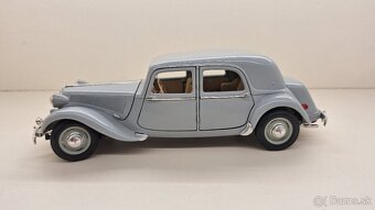 1:18 CITROEN 15CV, š - 2