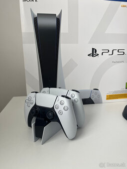 Playstation 5 s mechanikou - 2