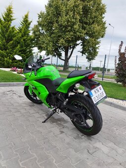 Kawasaki ninja 250R - 2