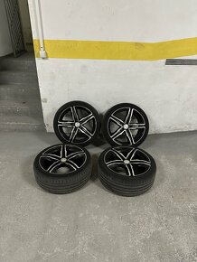 5x112 225/40 r18 - 2