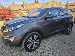 Kia Sportage 2.0 CRDi AUTOMAT 4WD - 2