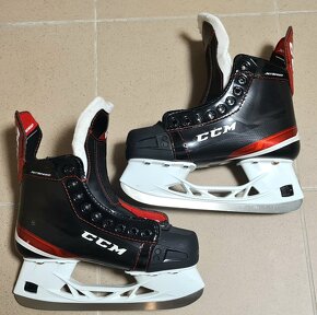 Hokejové korčule CCM Jetspeed FT670 - 2