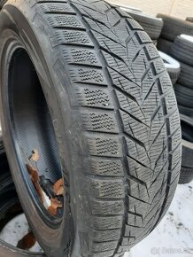 235/55r18 100H Vredestein  zimne - 2