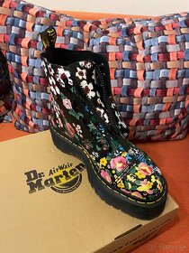 Dr. Martens platform boots - 2