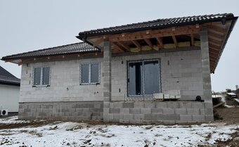 Novostavba rodinného domu-bungalov, Chrastné - 2