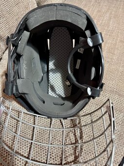 Hokejová prilba Bauer BHH2100 veľ. S 52-57cm - 40€ - 2