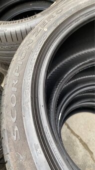 PIRELLI 295/40 R22 - 2