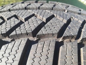 215/55 r17 zimne pneumatiky - 2