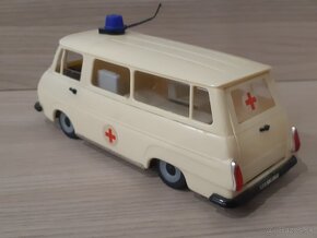 Predam skoda 1203 kdn sanitka - 2