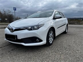 Toyota Auris - 2