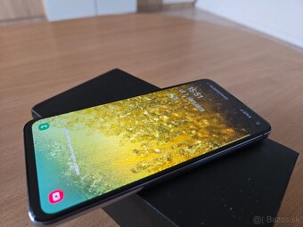 Samsung galaxy s10e - 2