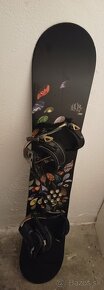 155 cm damsky / dievcensky snowboard ROXY s viazanim - 2