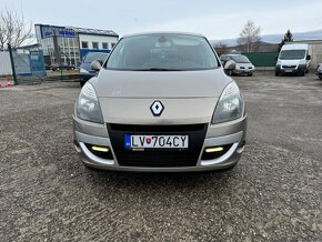 Renault Mégane Scénic - 2