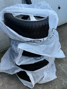 BMW Alu 17” 225/55 R17 zima sada - 2