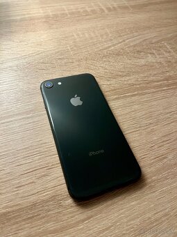 iPhone 8 64GB Space Gray - 2