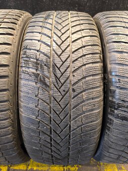 255/45 R20 Bridgestone zimne pneumatiky - 2