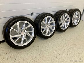 Predám letnú sadu org CUPRA 235/45 R18 - 2