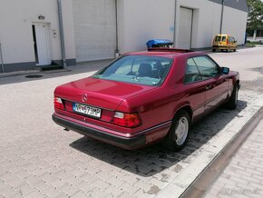 Mercedes-Benz 220CE W124 - 2