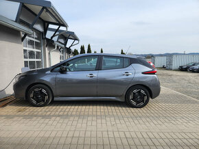 Nissan Leaf - zánovní elektroauto  1/2023  9816km - 2