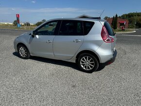 RENAULT SCENIC 1.5DCI 81 KW M6 RV 2010 - 2