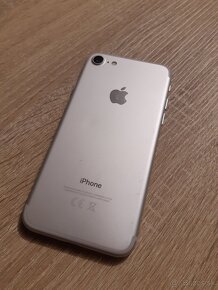 iPhone 7 / 32GB Biely TOP stav - 2