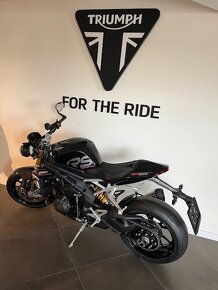 Predám Triumph Speed Triple 1200 RS - 2