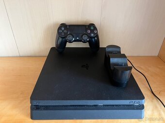 Predam Playstation 4 Slim 500GB s Controllerom - 2