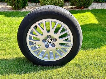 Alu disk orginál ŠKODA 5x100 R16. - 2