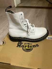 Dr. Martens - 2