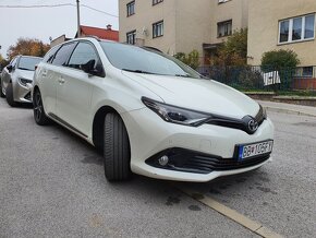 Toyota Auris Touring sport 1.6 l Valvematic Selection - 2