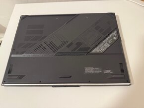 Herny Notebook  ---   RTX4060 - 2