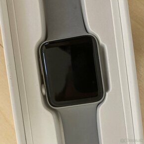 Apple Watch Series 3 42mm - 2