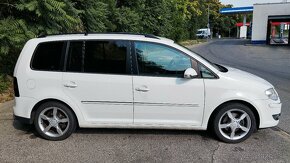 VW Touran 2.0 TDI DPF - 2