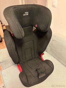 Britax Römer Autosedačka Kidfix 2 R Cosmos Black - 2