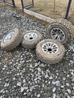 Terénne pneumatiky na diskoch 225/75 R15 - 2