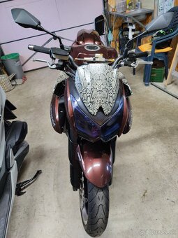 Kawasaki Z1000 - 2