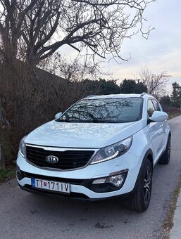 KIA sportage 4x4 135kw - 2