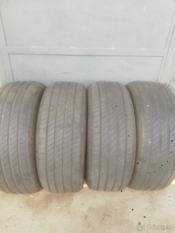 205/55r16 michelin - 2