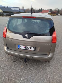 Peugeot 5008 - 2