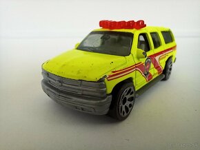 MATCHBOX - CHEVROLET SUBURBAN FIRE - POZRI DETAILNÉ FOTO - 2