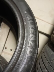 Letné jazdené pneu 275/45 R21 - 2