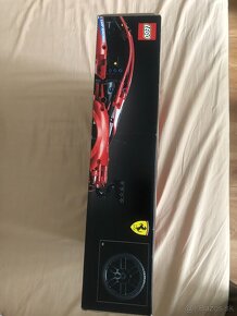 Lego Technic 42125 Ferrari 488 GTE - 2