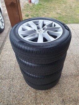 Sada kolies Škoda 5x112 R7 + Pirelli cinturato P7 215/55 r17 - 2