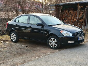 Hyundai Accent - 2