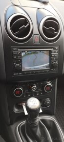 Nissan Qashqai 2.0 dCi  4x4 - 2