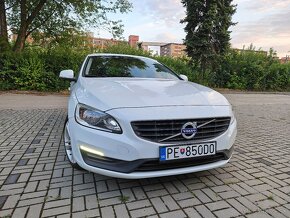 Volvo V60 2016 2,0 diesel 110kW automat - 2